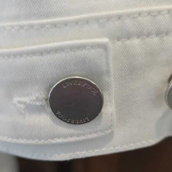 Liverpool Jeans Company White Jean Jacket Classic Design - Picture 4 of 6